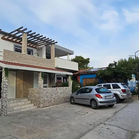 Apartman Gloria Srima