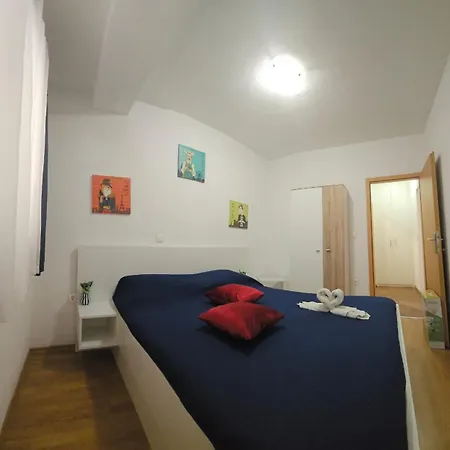 Apartment Apartman Gloria Srima